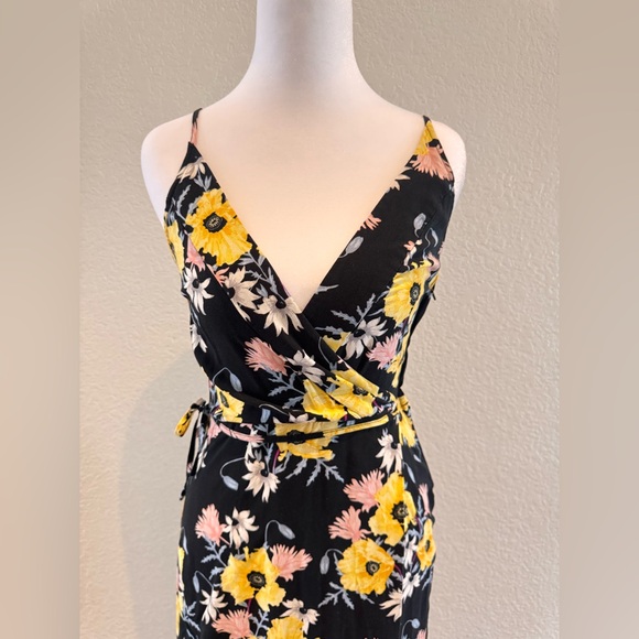 H&M Divided Floral Faux Wrap Maxi Dress – Size 4 - Picture 6 of 13